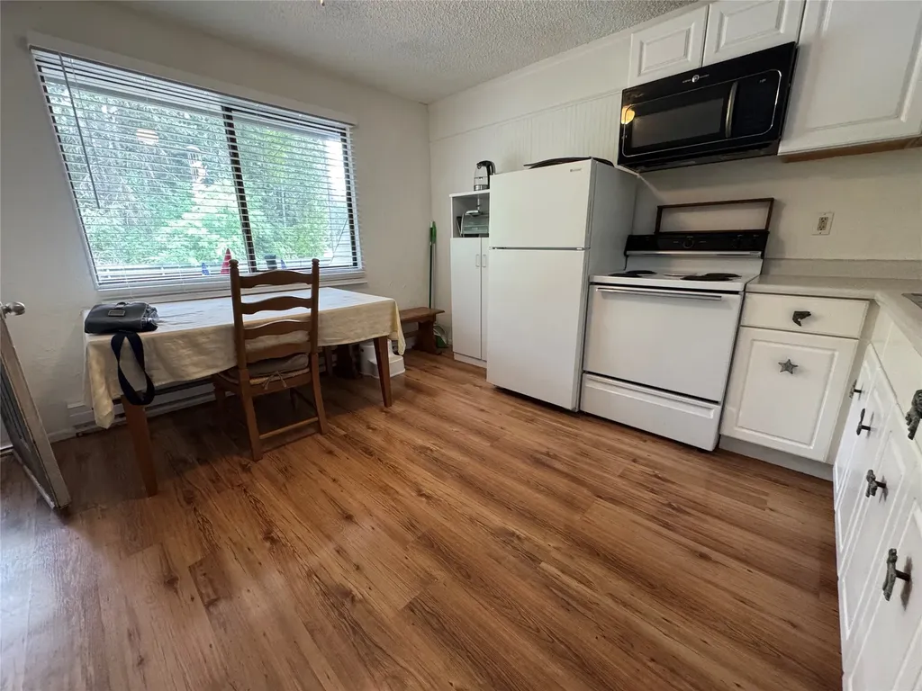 8575 Mt Highway 35 Bigfork MT 59911