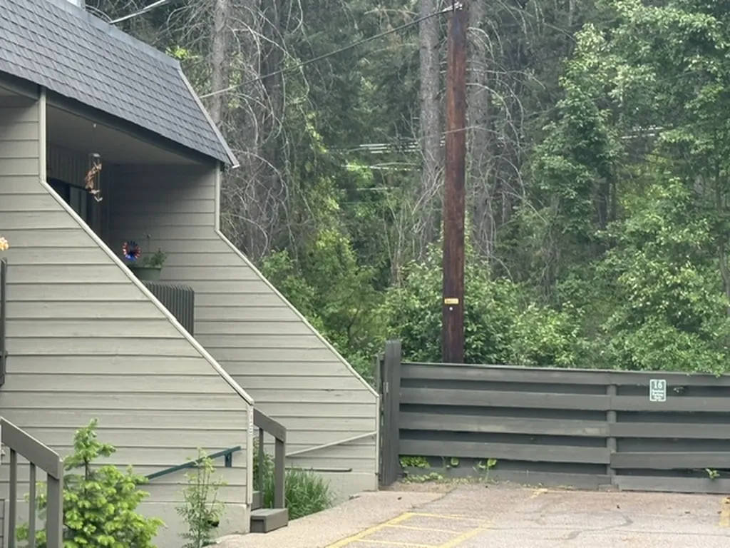 8575 Mt Highway 35 Bigfork MT 59911
