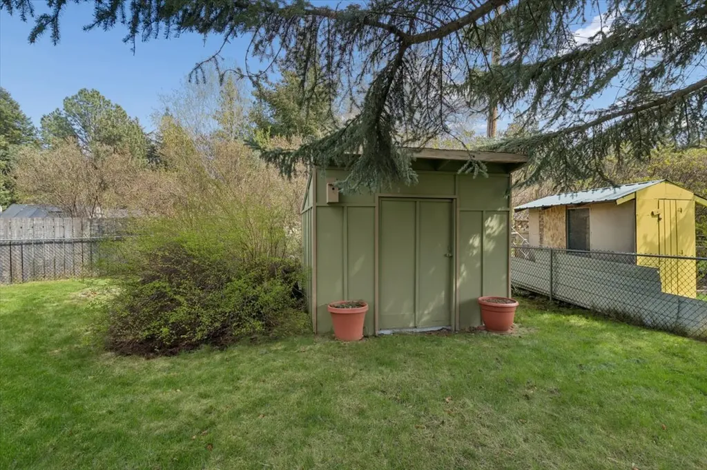 15 Council Bluffs Drive Columbia Falls MT 59912