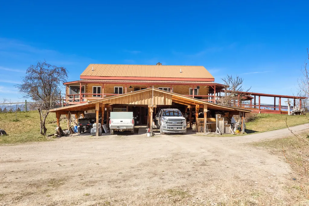 784 Pluid Road Eureka MT 59917