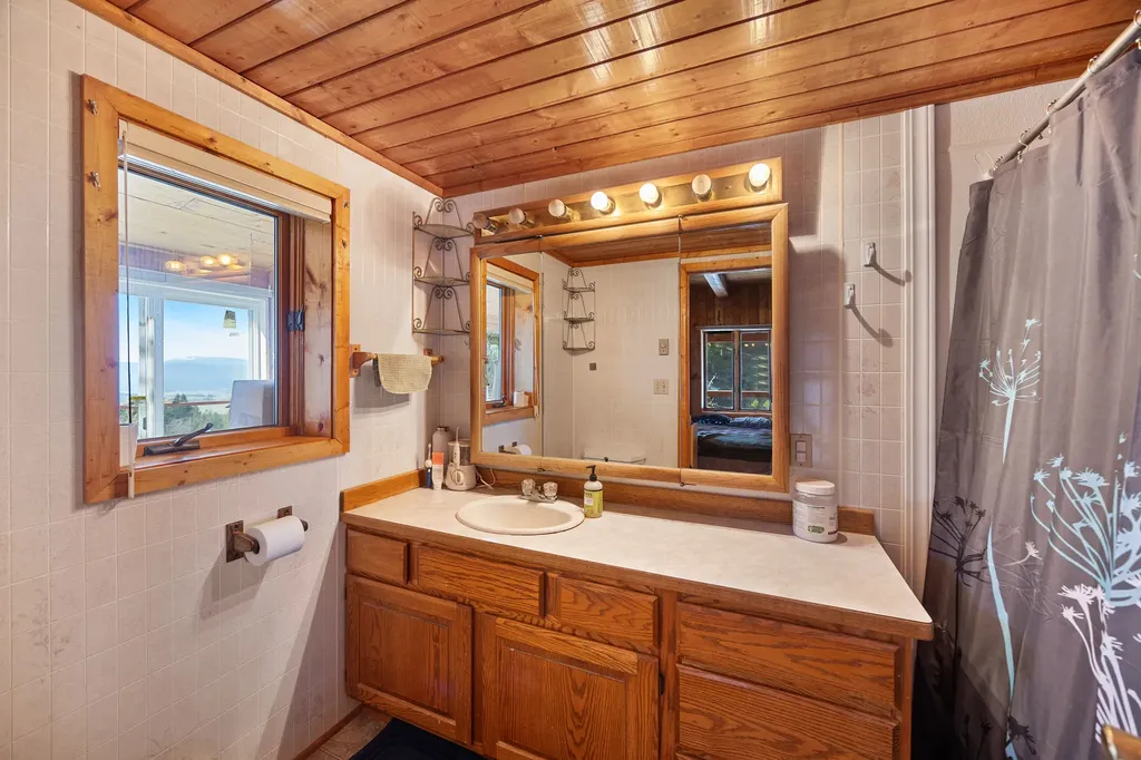 784 Pluid Road Eureka MT 59917