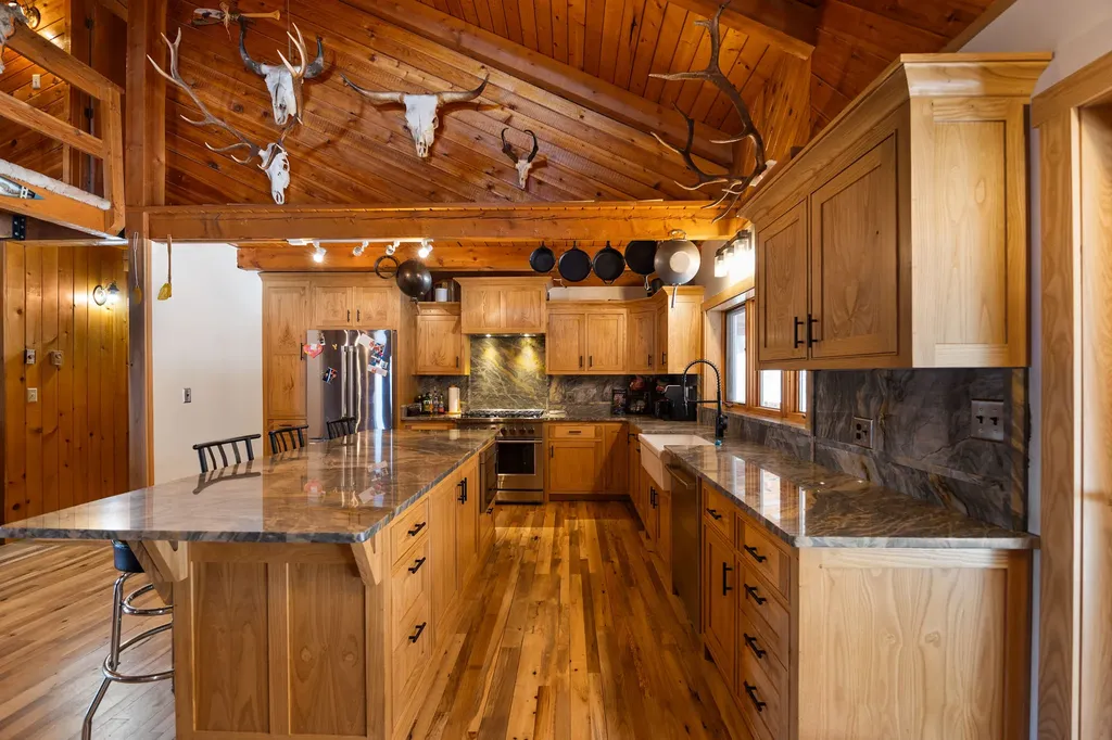 784 Pluid Road Eureka MT 59917