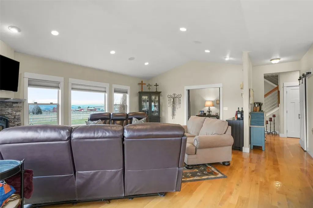 5618 Fairview Lane Florence MT 59833
