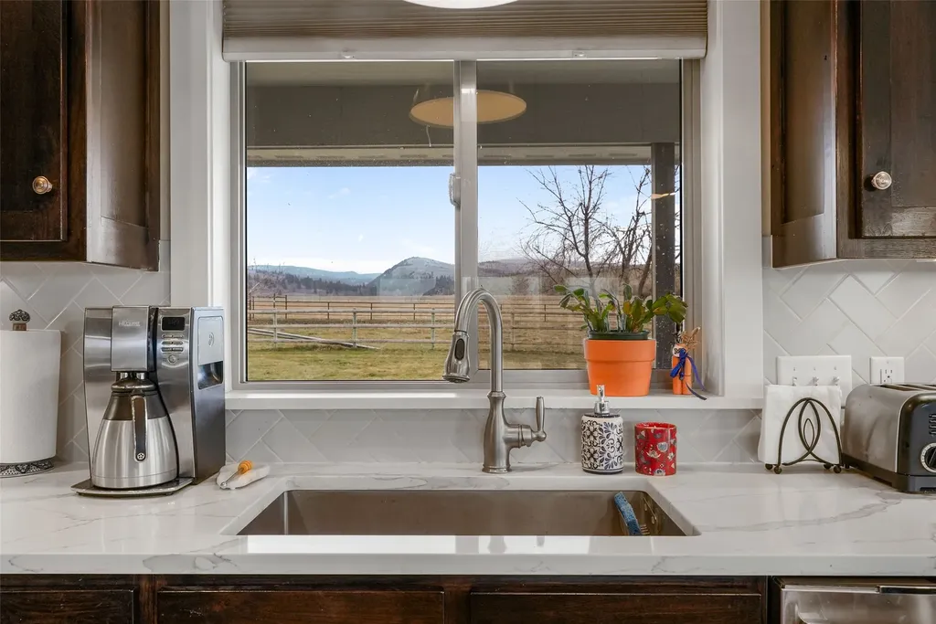 5618 Fairview Lane Florence MT 59833