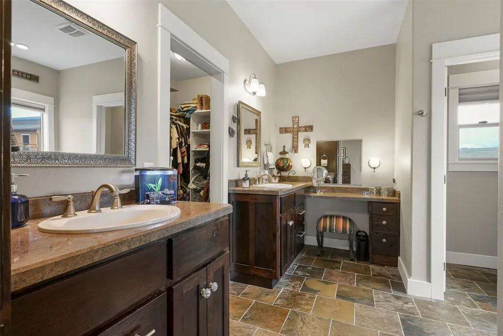 5618 Fairview Lane Florence MT 59833