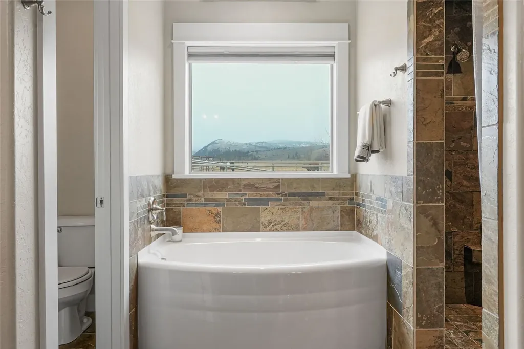 5618 Fairview Lane Florence MT 59833