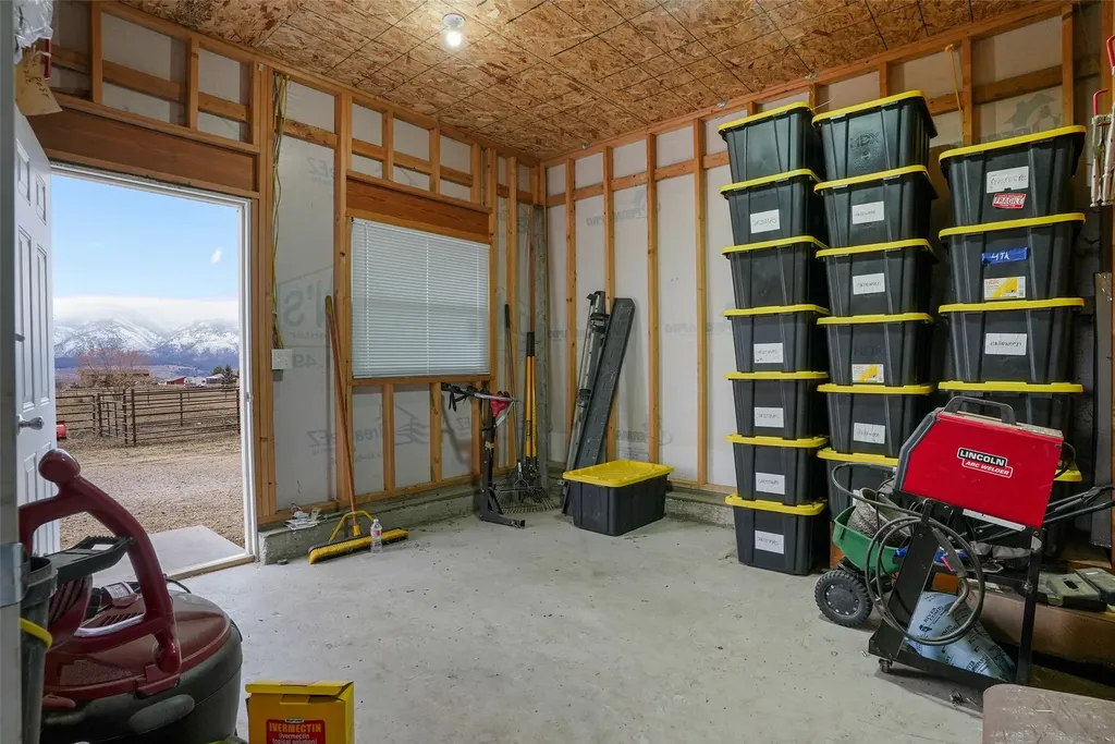 5618 Fairview Lane Florence MT 59833