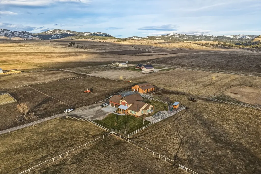 5618 Fairview Lane Florence MT 59833