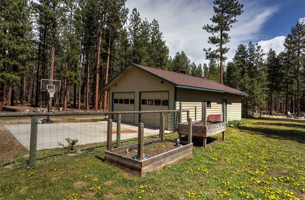 4020 Wakantanka Way Stevensville MT 59870