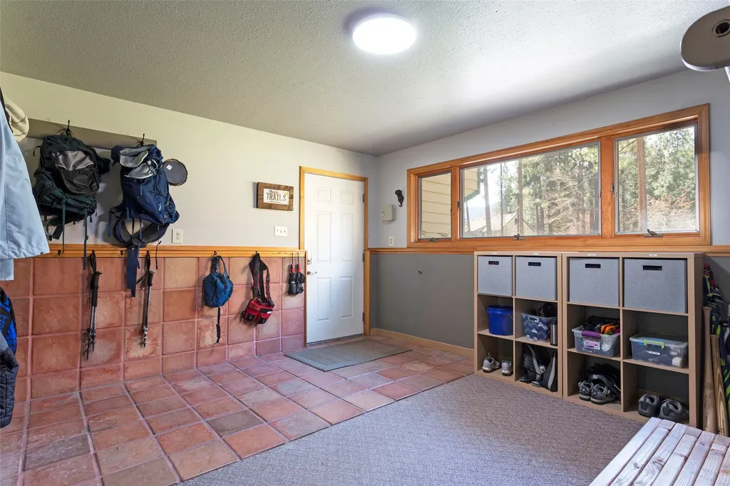 4020 Wakantanka Way Stevensville MT 59870