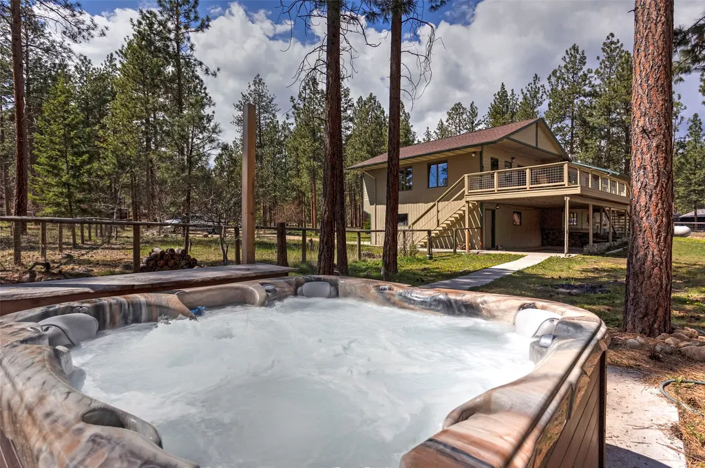 4020 Wakantanka Way Stevensville MT 59870