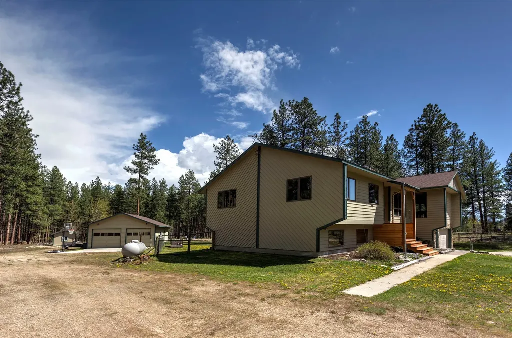4020 Wakantanka Way Stevensville MT 59870