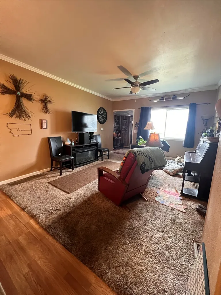 611 S Illinois Street Conrad MT 59425