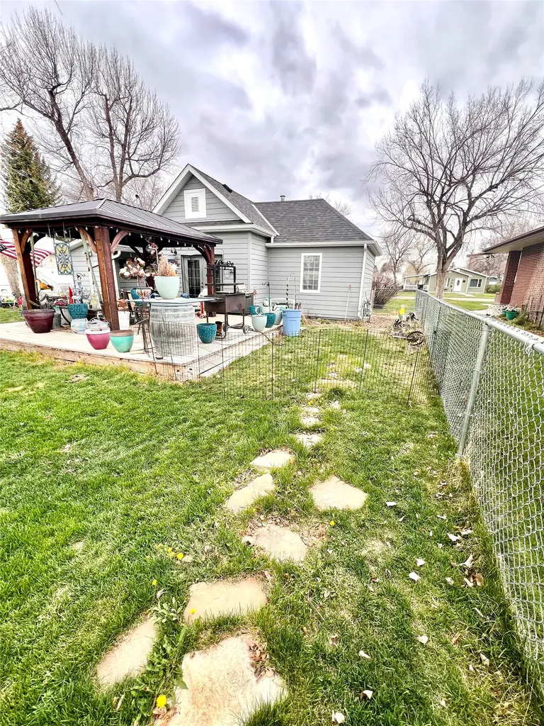 611 S Illinois Street Conrad MT 59425