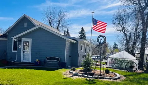 611 S Illinois Street Conrad MT 59425