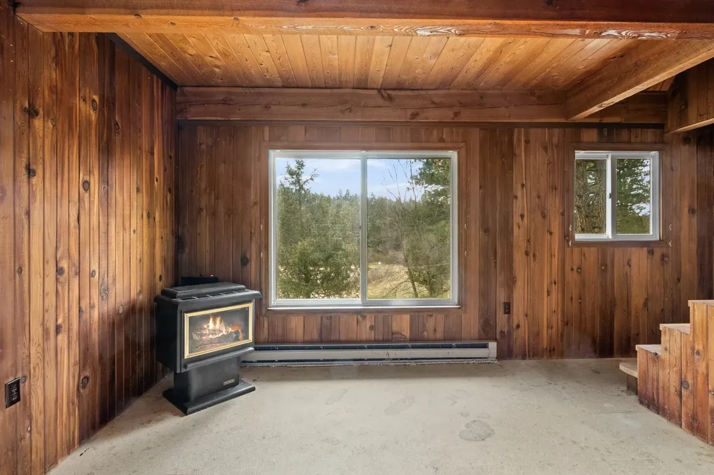 221 Warm Springs Creek Road Clancy MT 59634