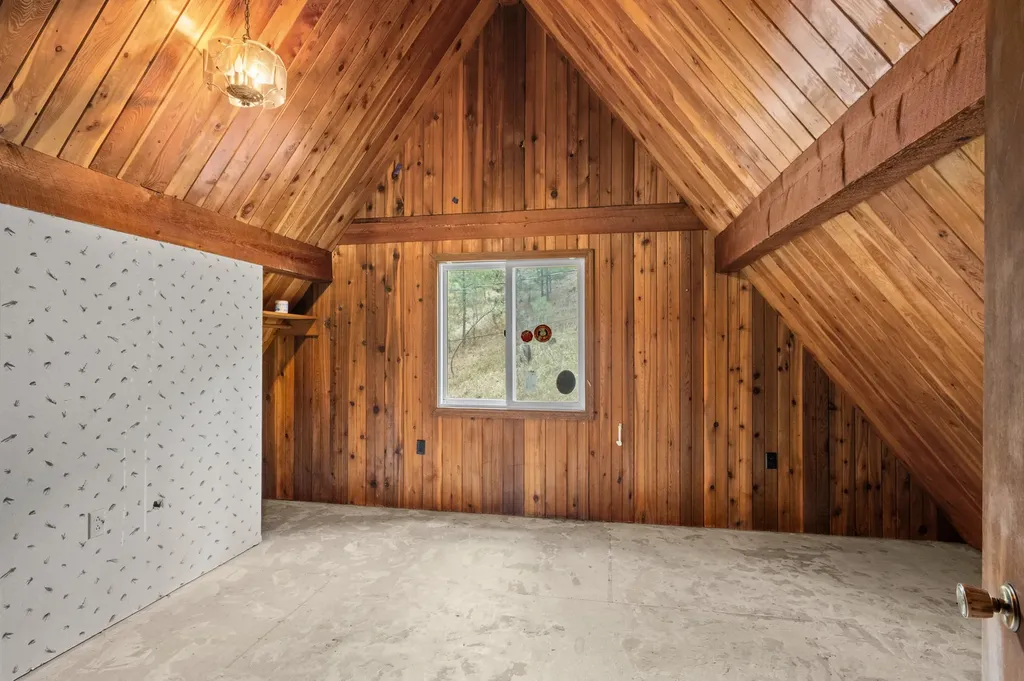 221 Warm Springs Creek Road Clancy MT 59634