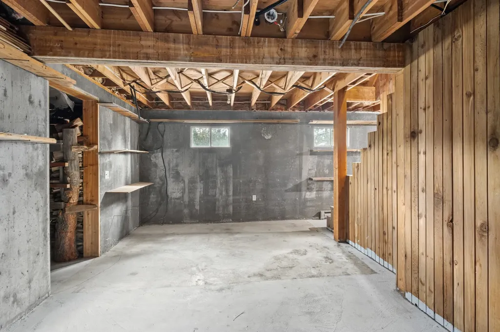 221 Warm Springs Creek Road Clancy MT 59634