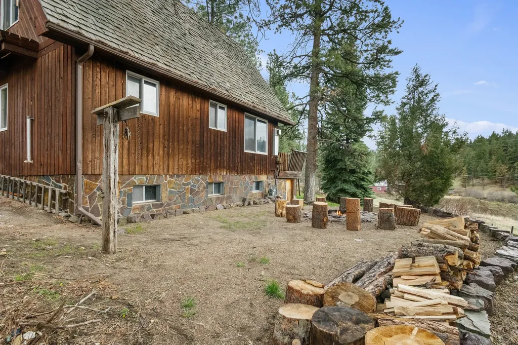 221 Warm Springs Creek Road Clancy MT 59634