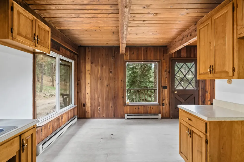 221 Warm Springs Creek Road Clancy MT 59634