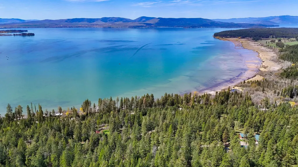 33065 E Bay Lane Polson MT 59860