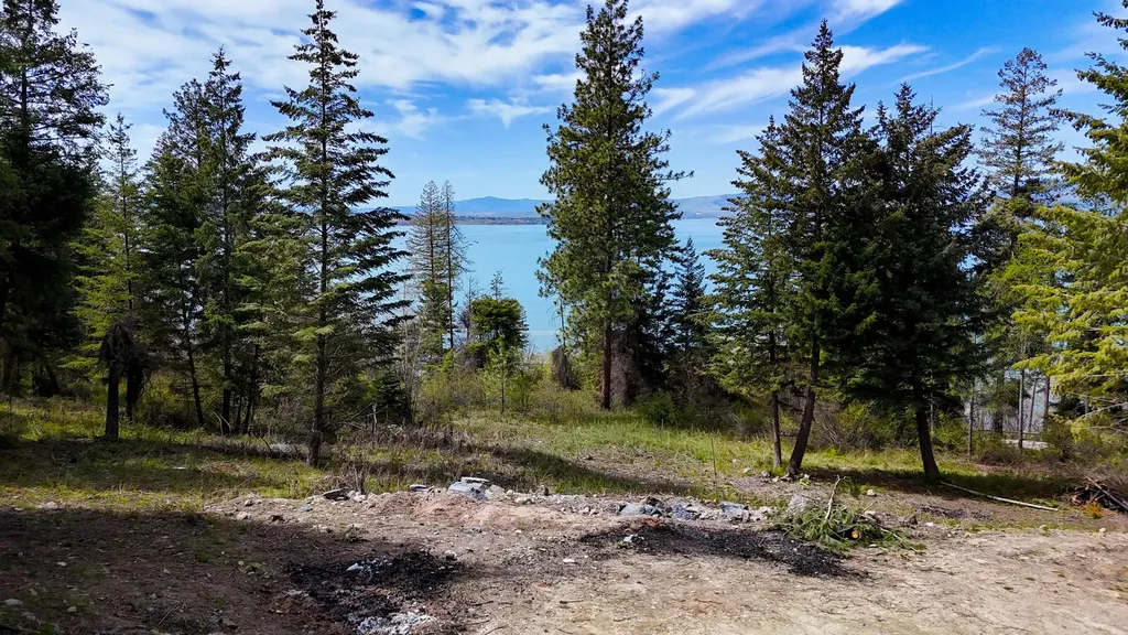 33065 E Bay Lane Polson MT 59860