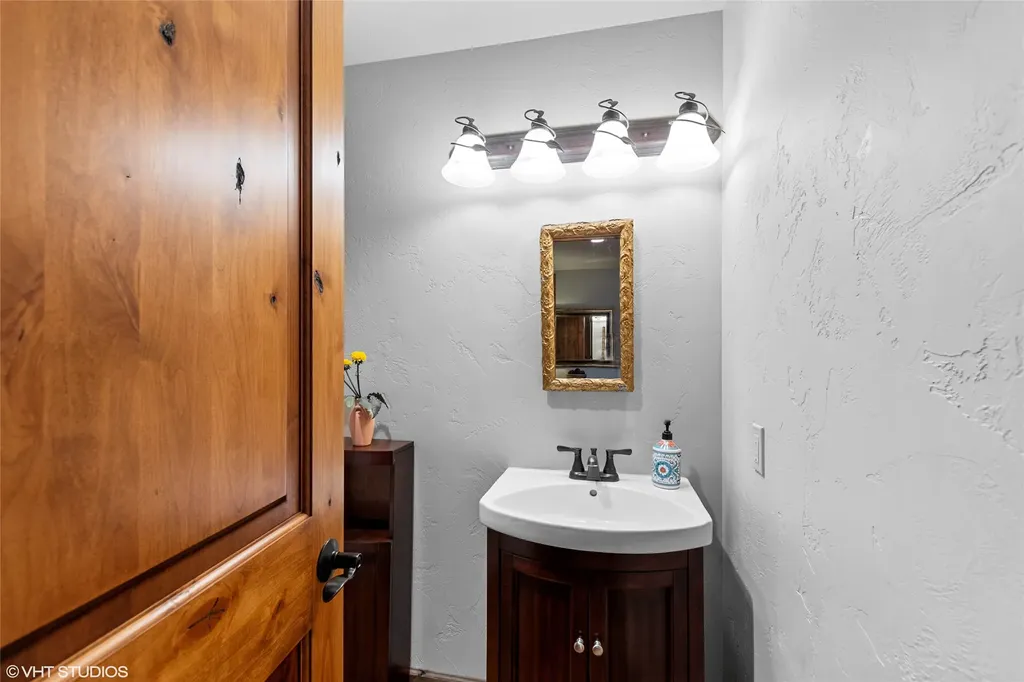 425 Grand Drive Bigfork MT 59911