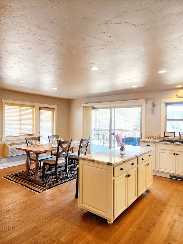 425 Grand Drive Bigfork MT 59911