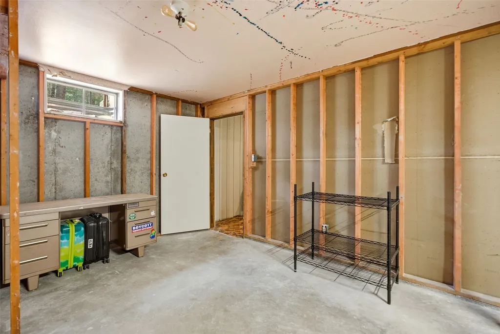 18225 Violet Lane Bonner MT 59823