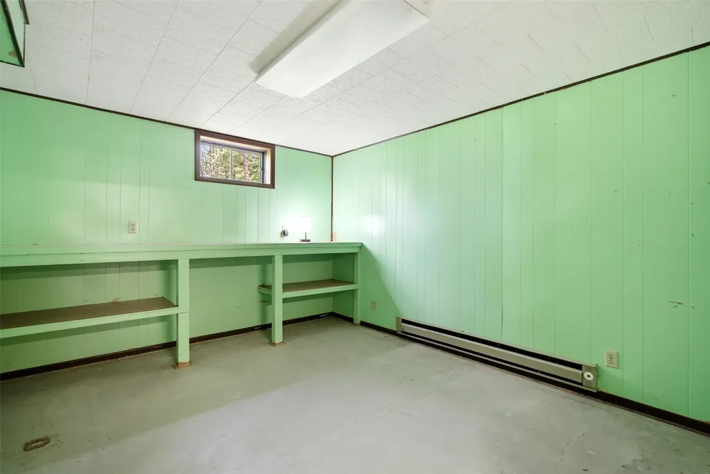 18225 Violet Lane Bonner MT 59823