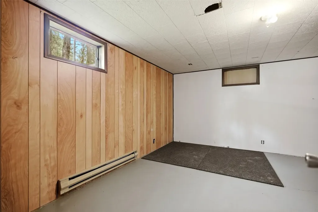 18225 Violet Lane Bonner MT 59823