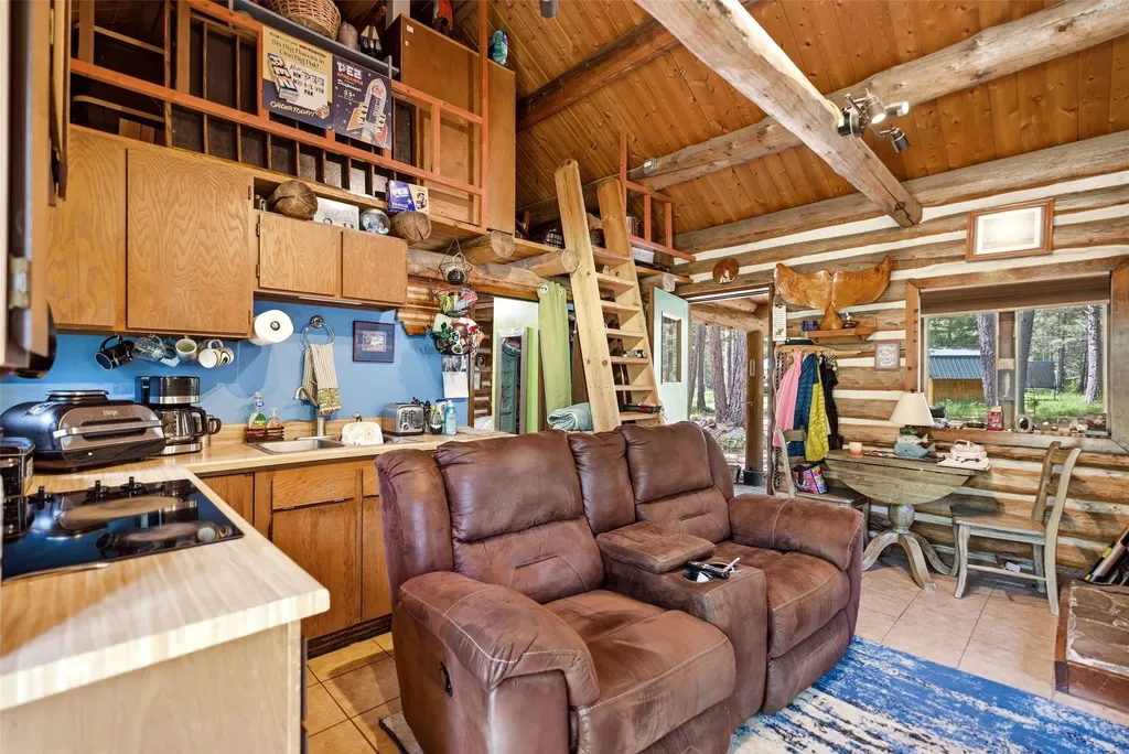 18225 Violet Lane Bonner MT 59823