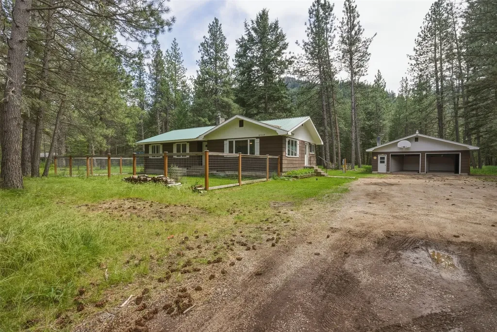 18225 Violet Lane Bonner MT 59823