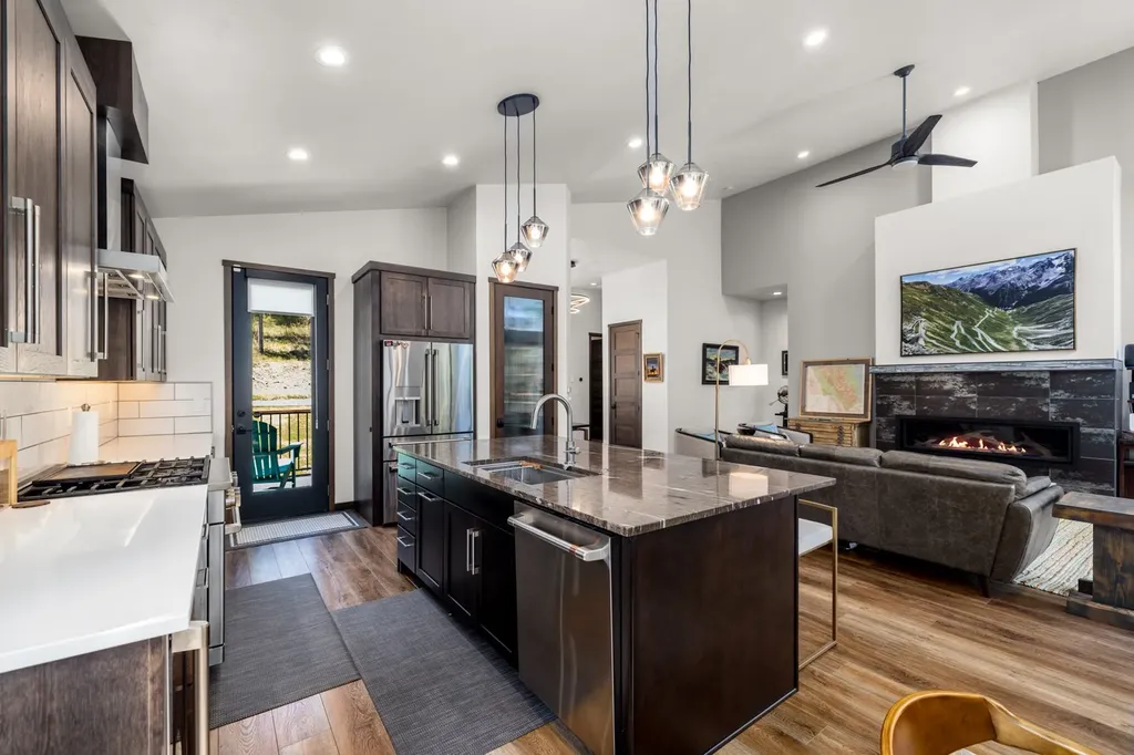 327 Gleneagles Trail Columbia Falls MT 59912