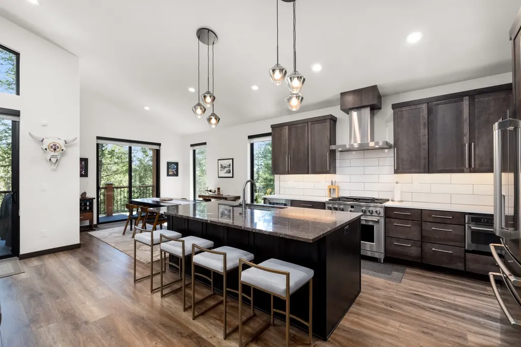 327 Gleneagles Trail Columbia Falls MT 59912