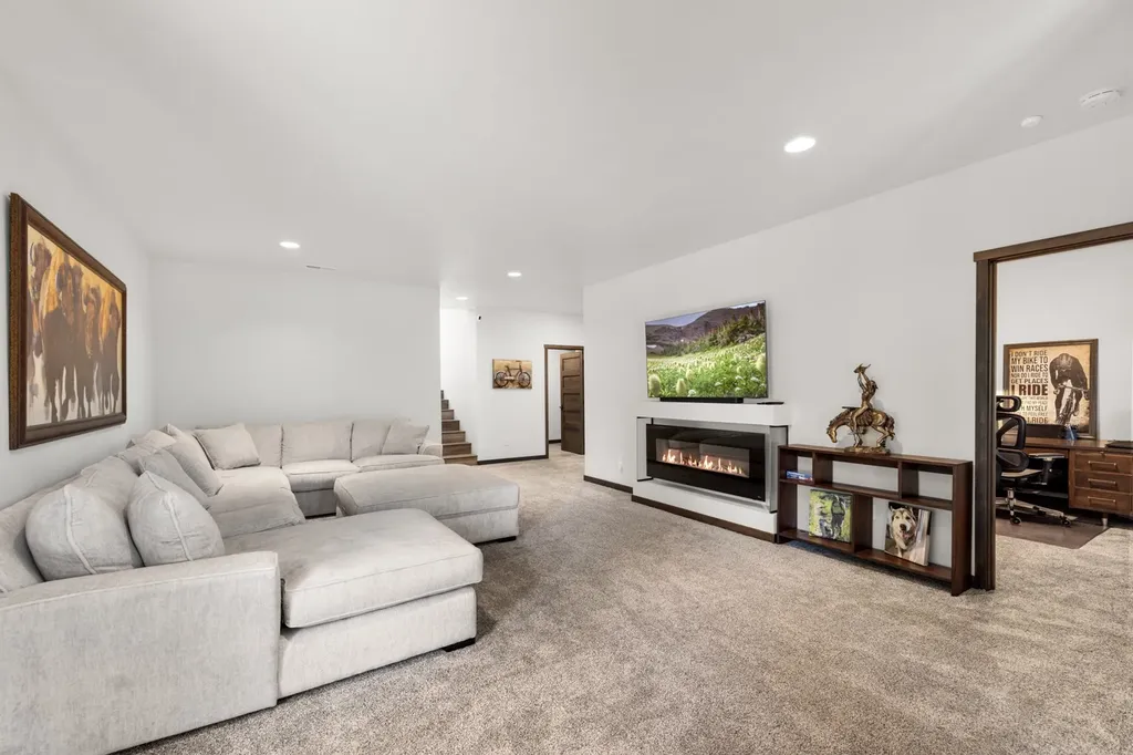 327 Gleneagles Trail Columbia Falls MT 59912