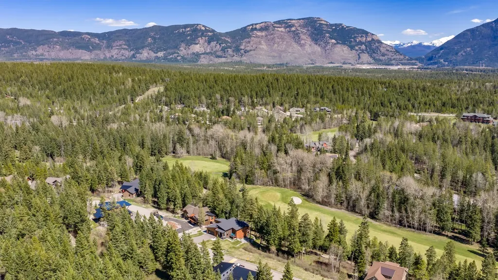 327 Gleneagles Trail Columbia Falls MT 59912