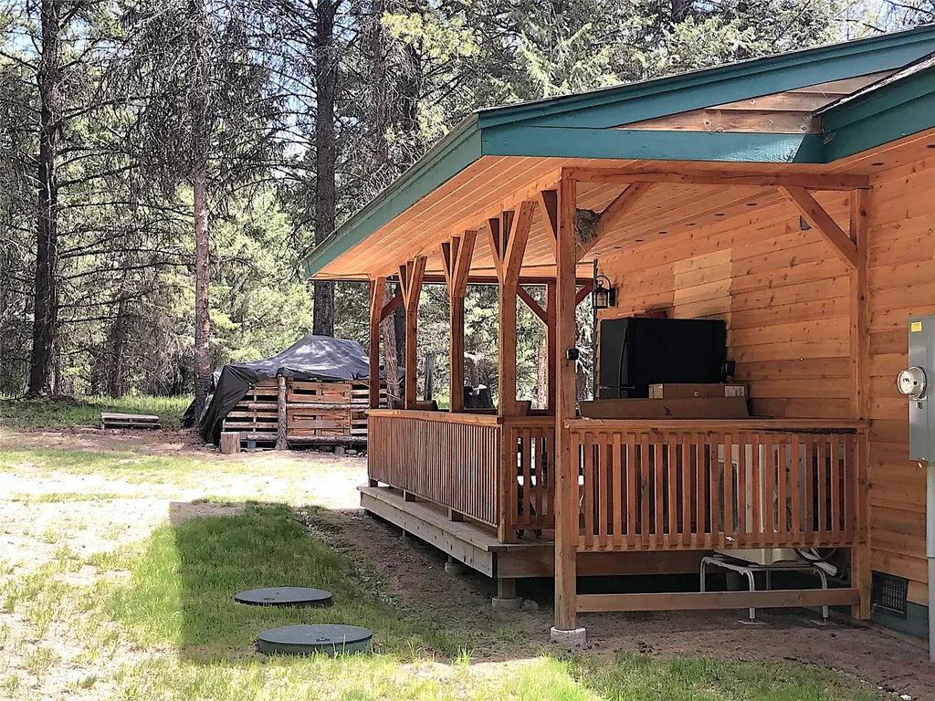 192 Crystal Lakes Drive Eureka MT 59917