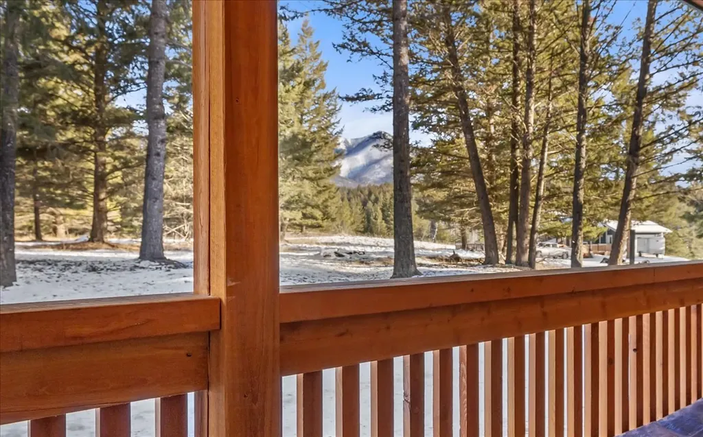 192 Crystal Lakes Drive Eureka MT 59917