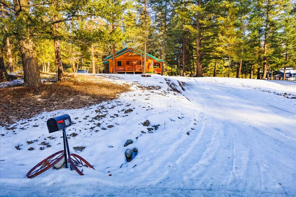 192 Crystal Lakes Drive Eureka MT 59917