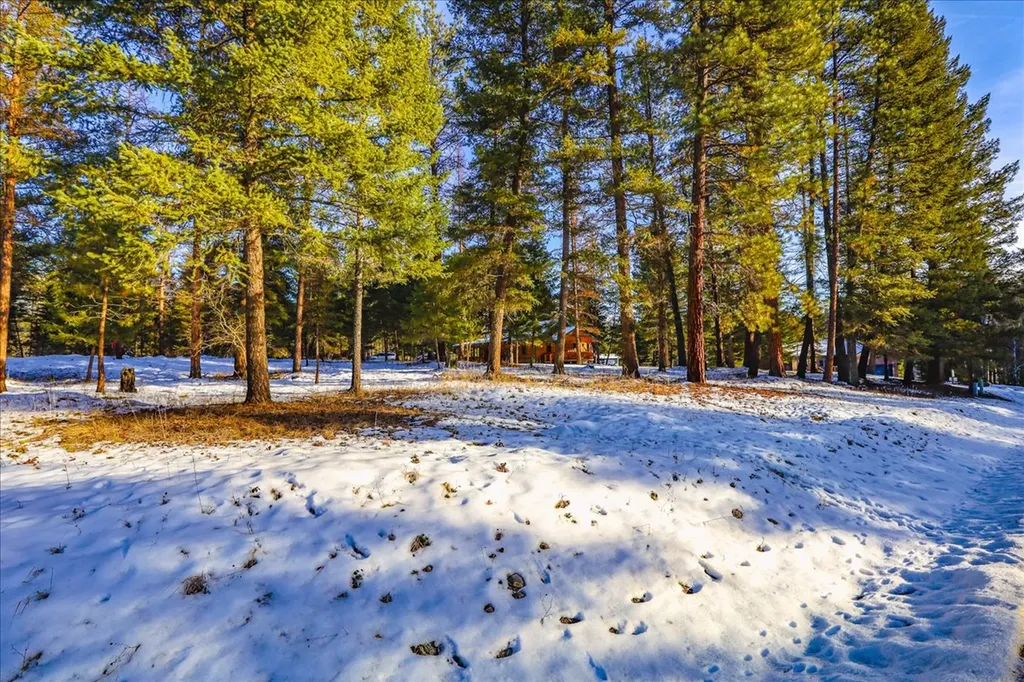 192 Crystal Lakes Drive Eureka MT 59917
