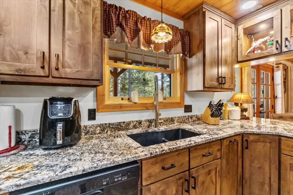 192 Crystal Lakes Drive Eureka MT 59917
