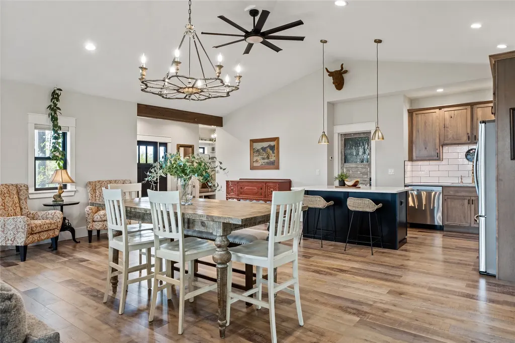 1447 Crowfoot Lane Victor MT 59875