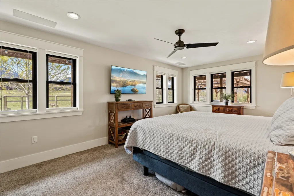 1447 Crowfoot Lane Victor MT 59875