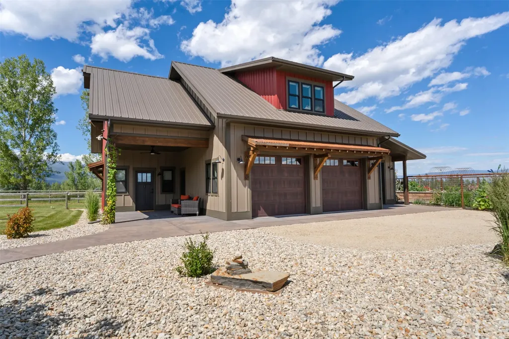 1447 Crowfoot Lane Victor MT 59875