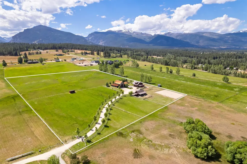 1447 Crowfoot Lane Victor MT 59875