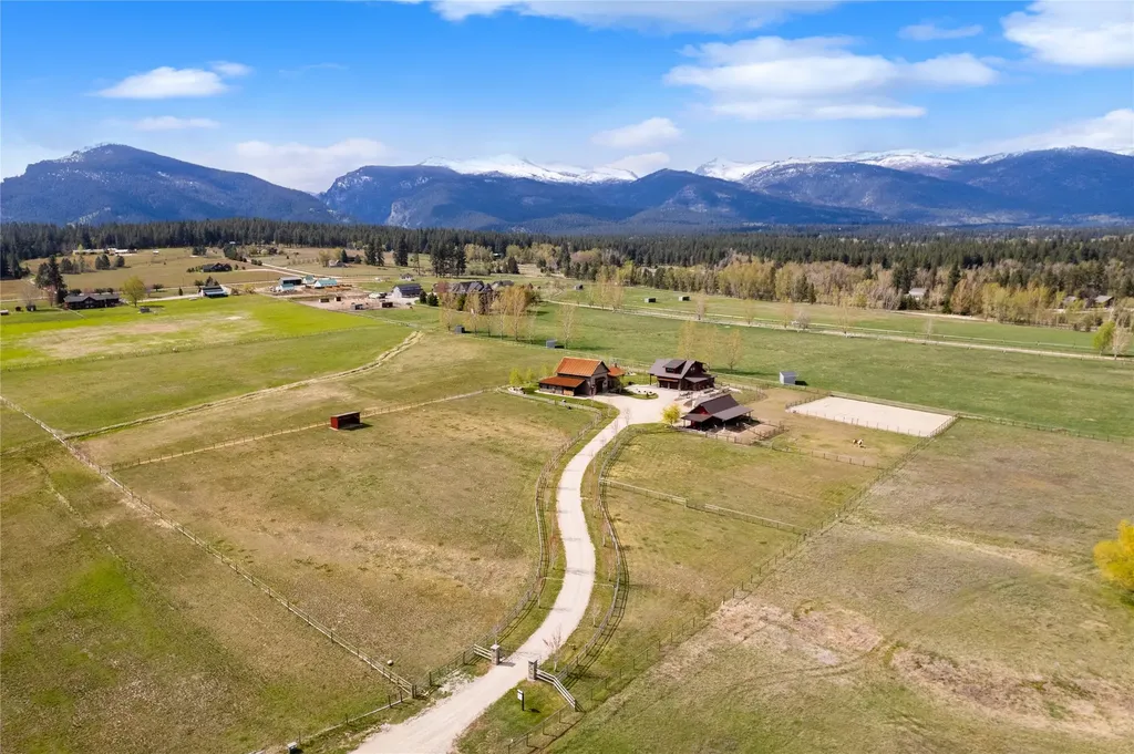 1447 Crowfoot Lane Victor MT 59875