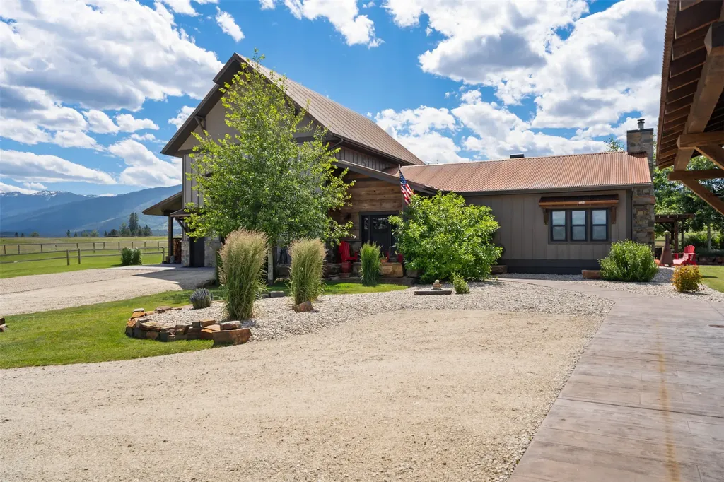 1447 Crowfoot Lane Victor MT 59875