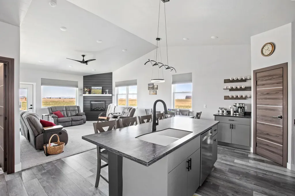 46 Country Squires Lane Fairfield MT 59436