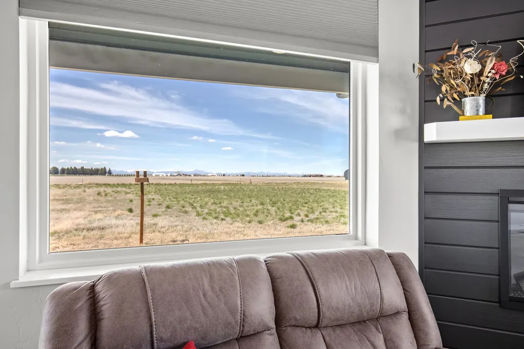 46 Country Squires Lane Fairfield MT 59436